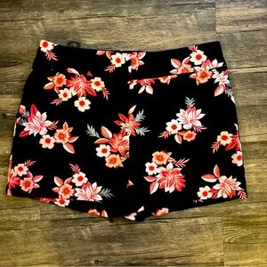 Loft size 4 dark navy blue and pink floral shorts
